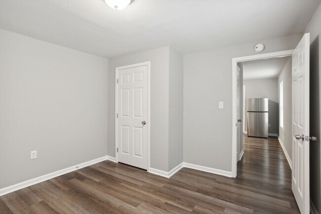 Building Photo - 3BR/2BA Downtown House Walking Distance to Forsyth Park and Daffin Park