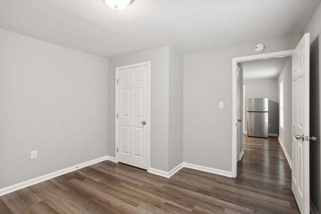 Building Photo - 3BR/2BA Downtown House Walking Distance to...
