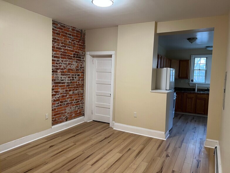 Building Photo - 507 N Rodney St