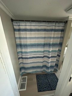 Building Photo - 526 E Fisher St