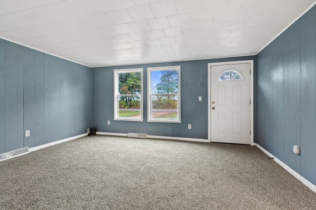 Primary Photo - 2 Bedroom House