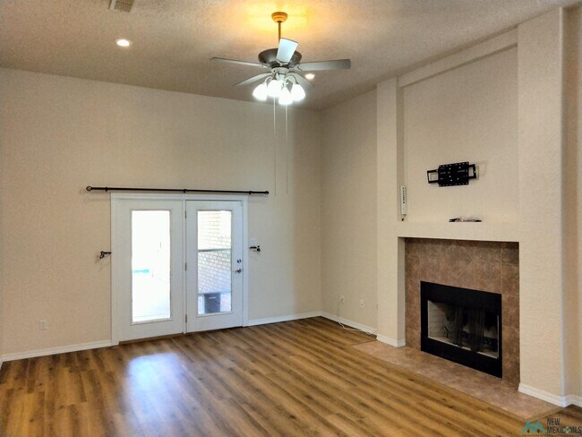 Building Photo - 2620 Fred Daugherty Dr