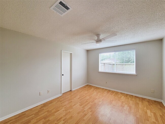 Building Photo - 14403 Cypress Branch Dr