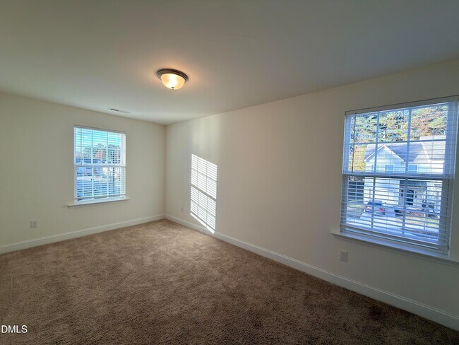 Building Photo - 4201 Little Fellow Ln