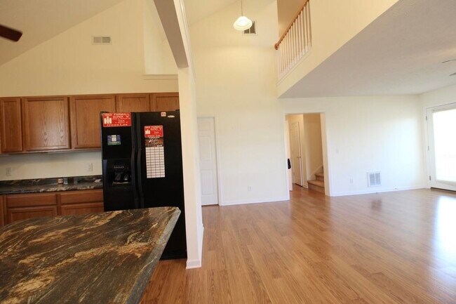 Building Photo - 120 Hollen Mill Ct