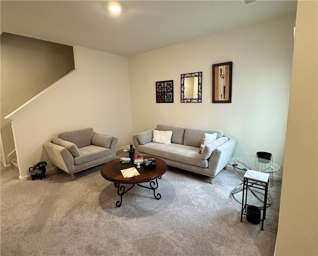 Building Photo - 7353 Cranleigh St