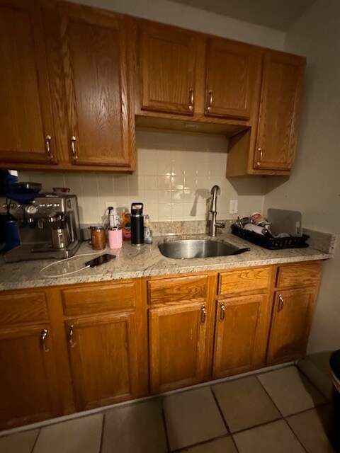 Building Photo - 133 Brook St