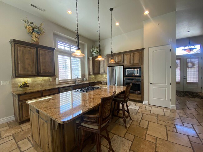 Building Photo - Unfurnished Home in Sunbrook!