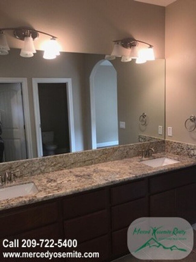 Building Photo - $100 discount for 2 year lease! Appointmen...
