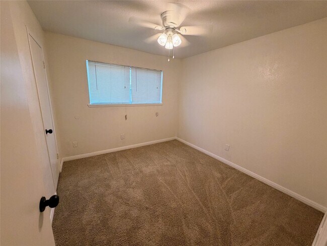 Building Photo - 8707 Sherrywood Dr