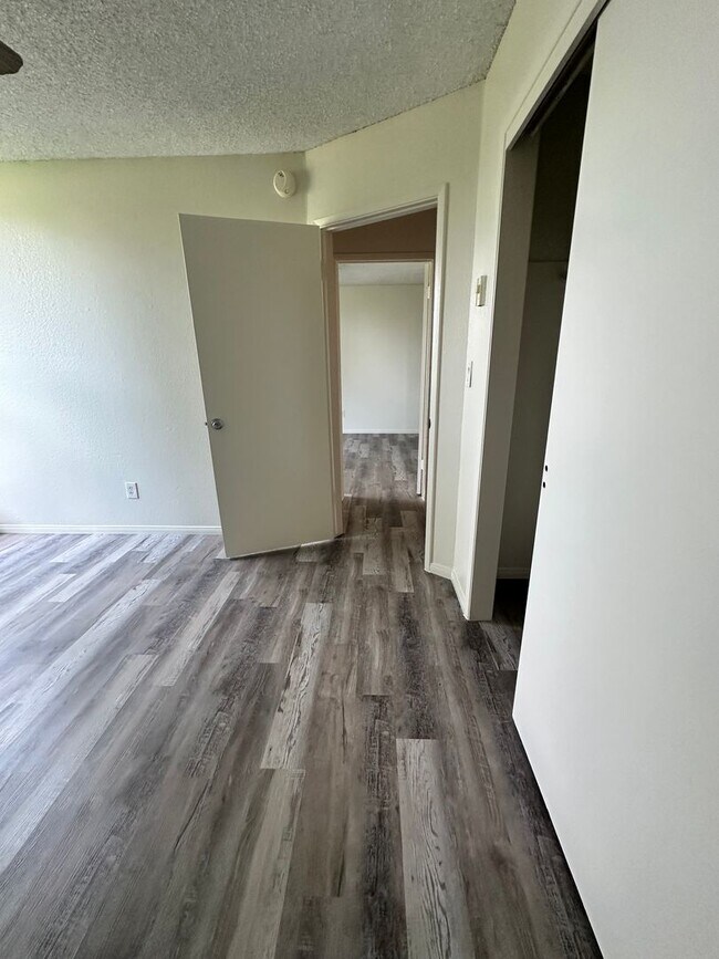 Building Photo - 2BD | 2BA Condo in Chula Vista