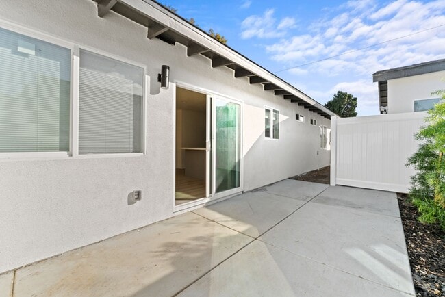 Building Photo - 13615 Glenhaven Dr