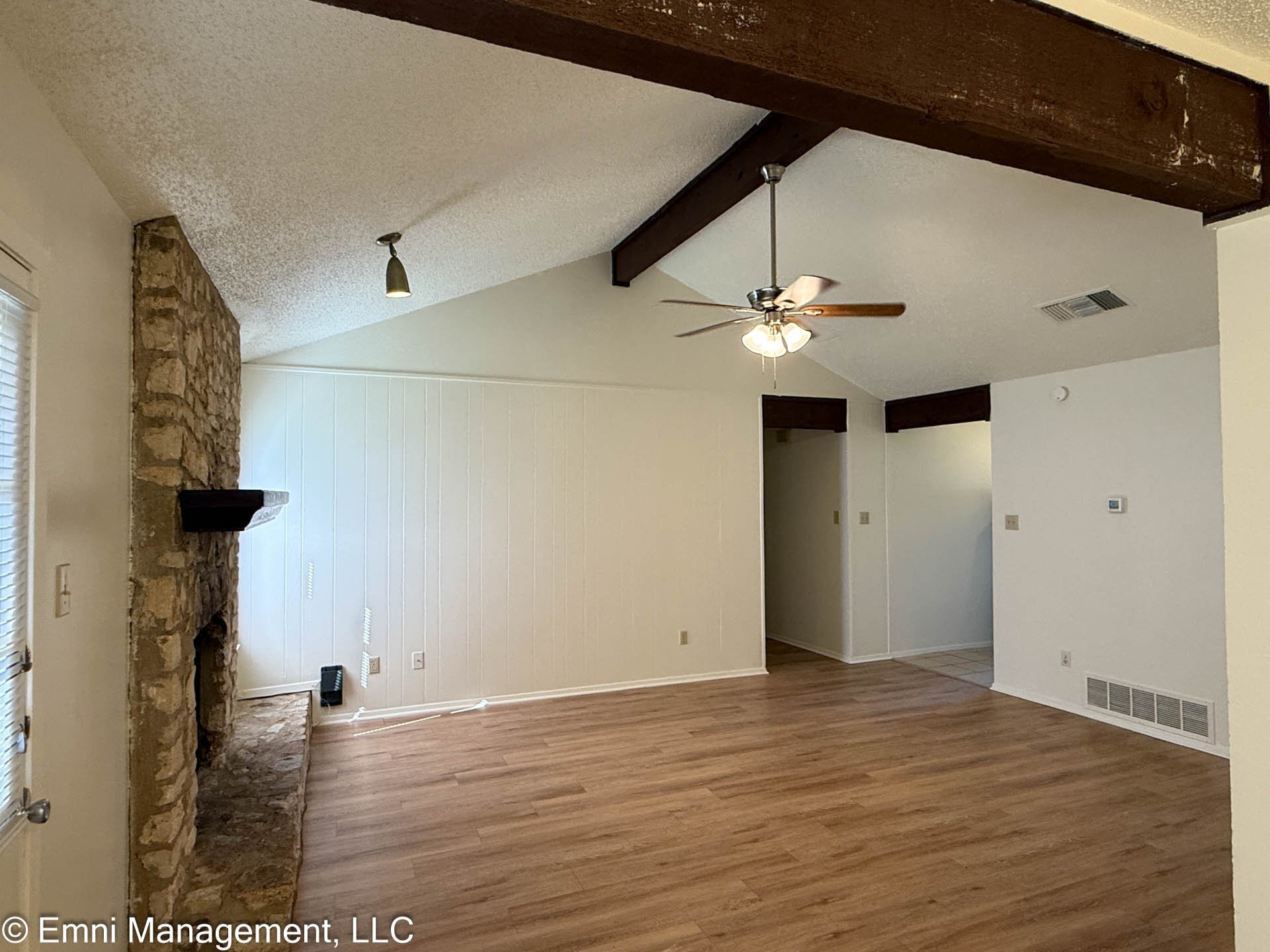 Building Photo - 1408 Garnet Rd