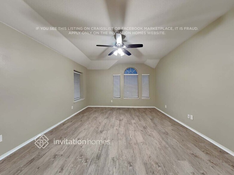 Building Photo - 7215 Fossil Garden Dr