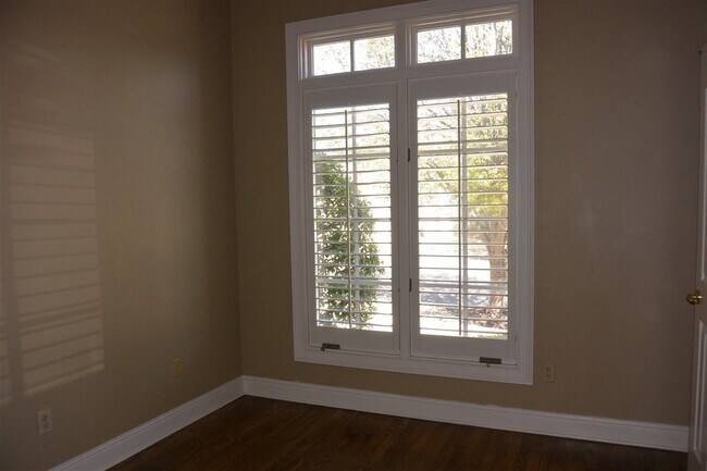 Building Photo - 865 Schilling Farm Cir