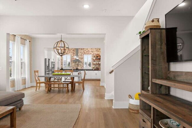 Building Photo - 115 Winding Branch Dr