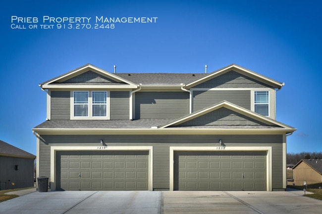 Building Photo - Cedar Springs Duplex - Available August 19th