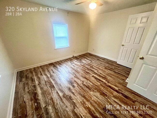 Building Photo - 320 Skyland Ave