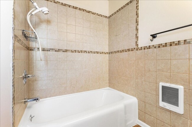 Building Photo - 2033 High St