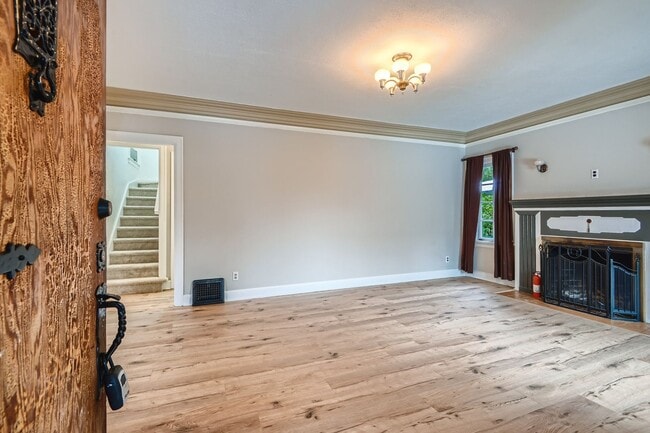 Building Photo - NEW BEST PRICE at $2,195 Fully Rehab 3 Bed...