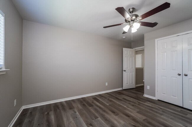 Building Photo - 1134 Desert Oasis Ln