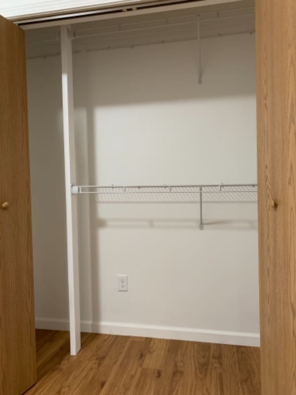 Building Photo - 414 8th St