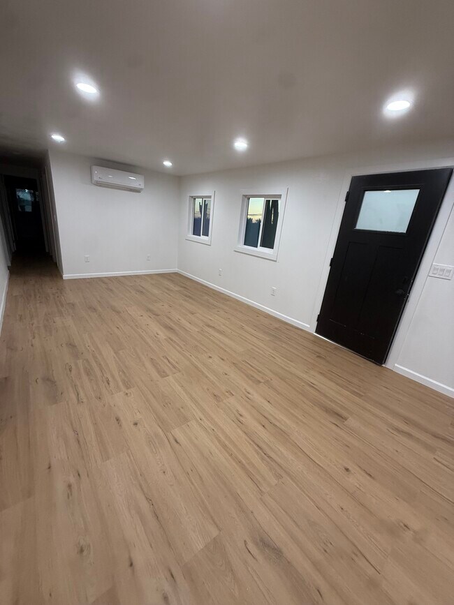 Building Photo - 46633 N 41st Ave