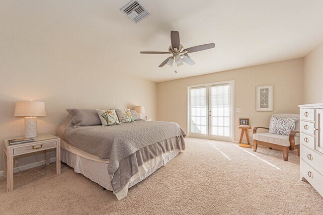 Building Photo - 2225 Silver Sands Ct
