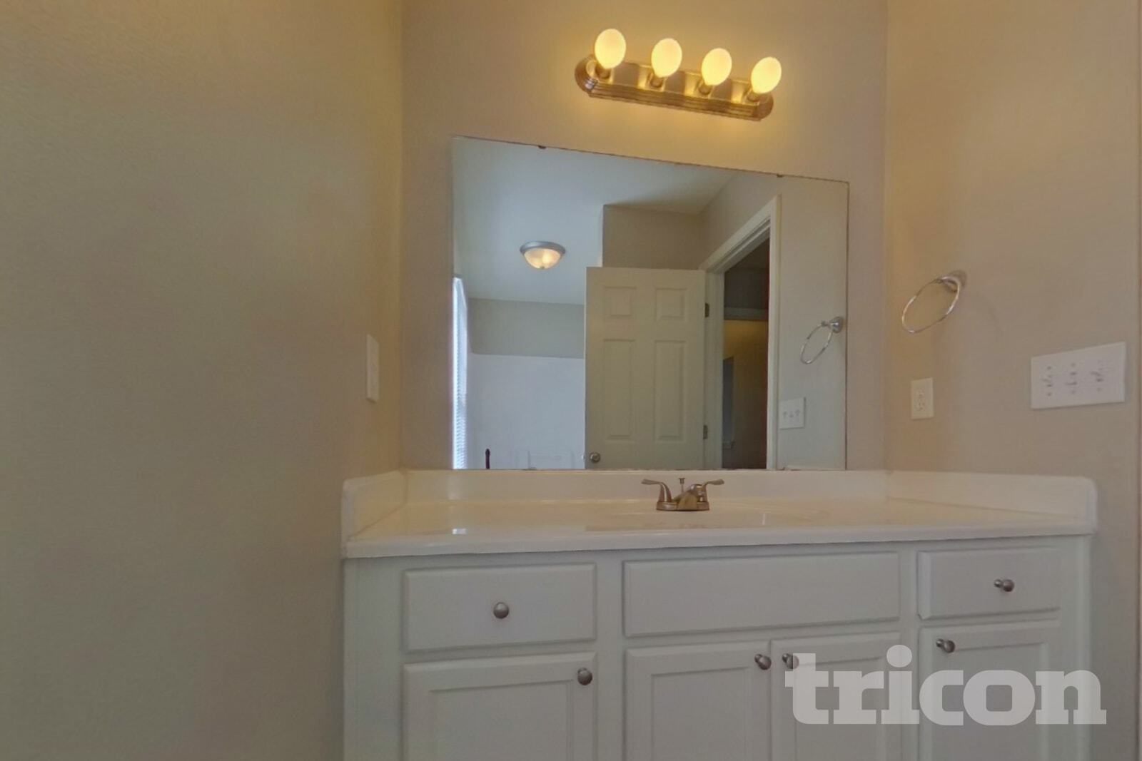 Building Photo - 403 Parkstone Ct