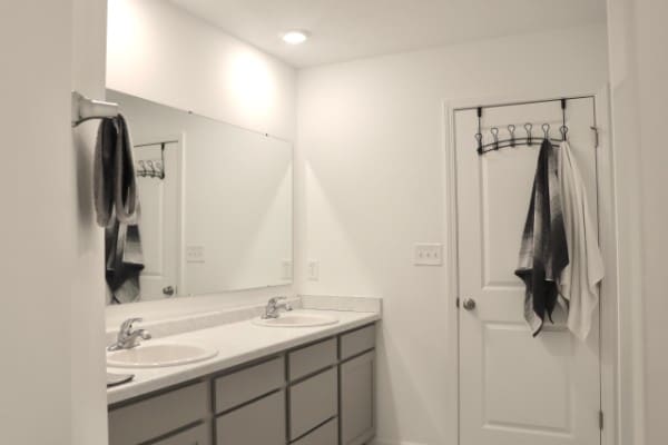 Building Photo - 313 Cape May Dr