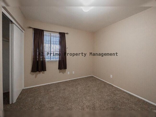 Building Photo - 8616 W Whitton Ave