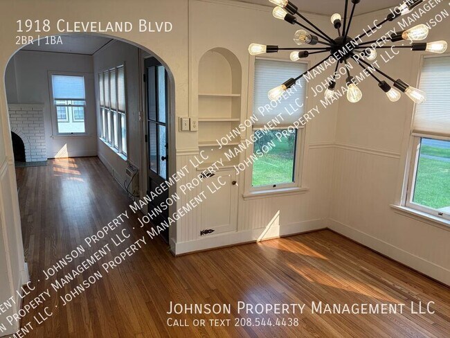 Building Photo - 1918 Cleveland Blvd