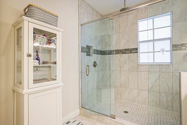 Building Photo - 140 Ocean Breeze Dr