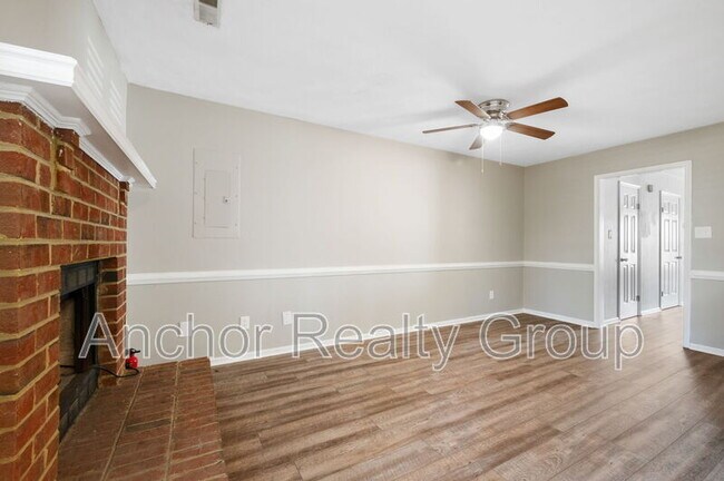 Building Photo - 229 Mannings Ln
