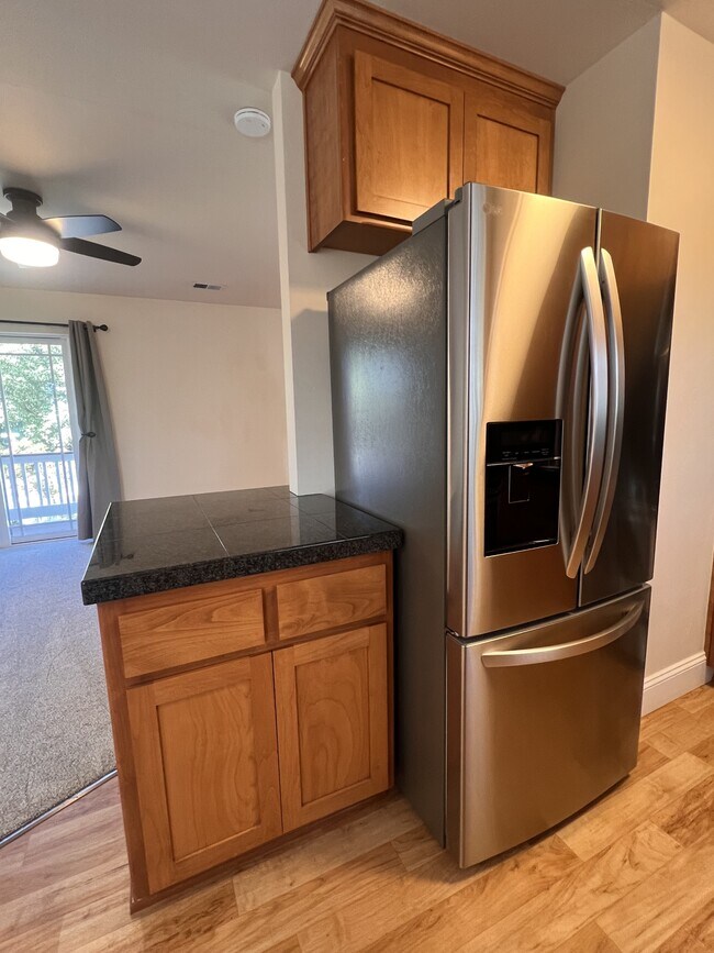 Building Photo - 612 Chief Kelly Dr