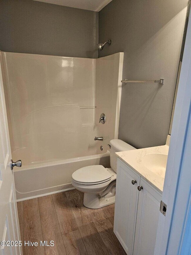 Building Photo - 2619 Jolly Boat Ct