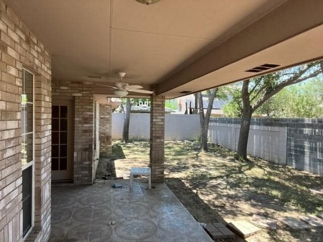 Building Photo - 438 St Croix Dr