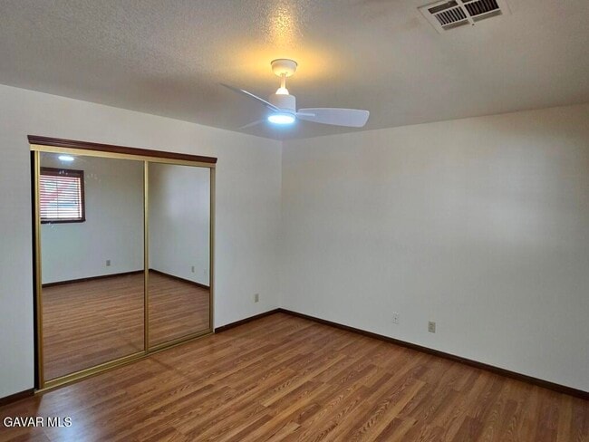 Building Photo - 2828 W Ave O 8