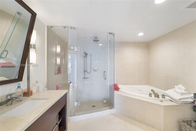 Building Photo - 6899 Collins Ave