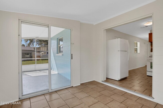 Building Photo - 2669 Anastasia Dr