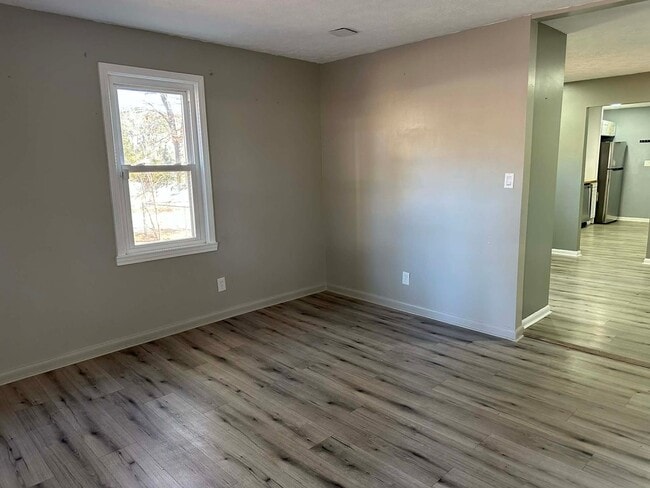 Building Photo - Charming 3 Bedroom 2 Bath for rent!!