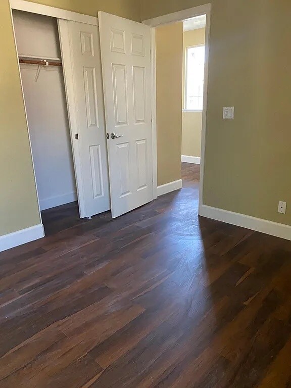 Building Photo - 1061 Pearl Terrace