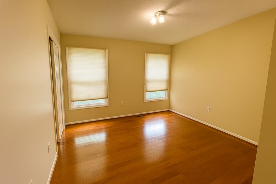 Building Photo - 214 Manahan Rd