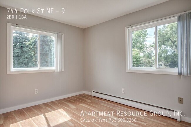Building Photo - 744 Polk St NE