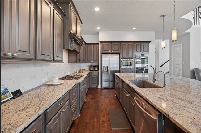 Building Photo - 26 Argosy Bend Pl