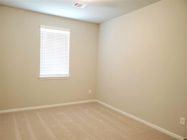 Building Photo - 9445 Towne Lake Pkwy