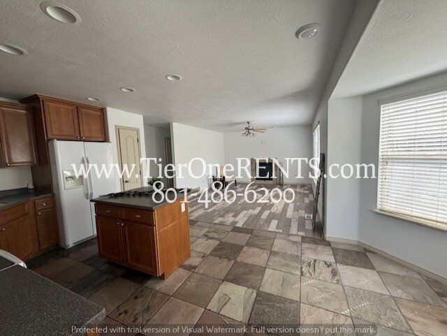 Building Photo - NO DEPOSIT option available for qualified renters!