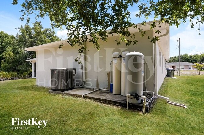Building Photo - 4637 Antioch St