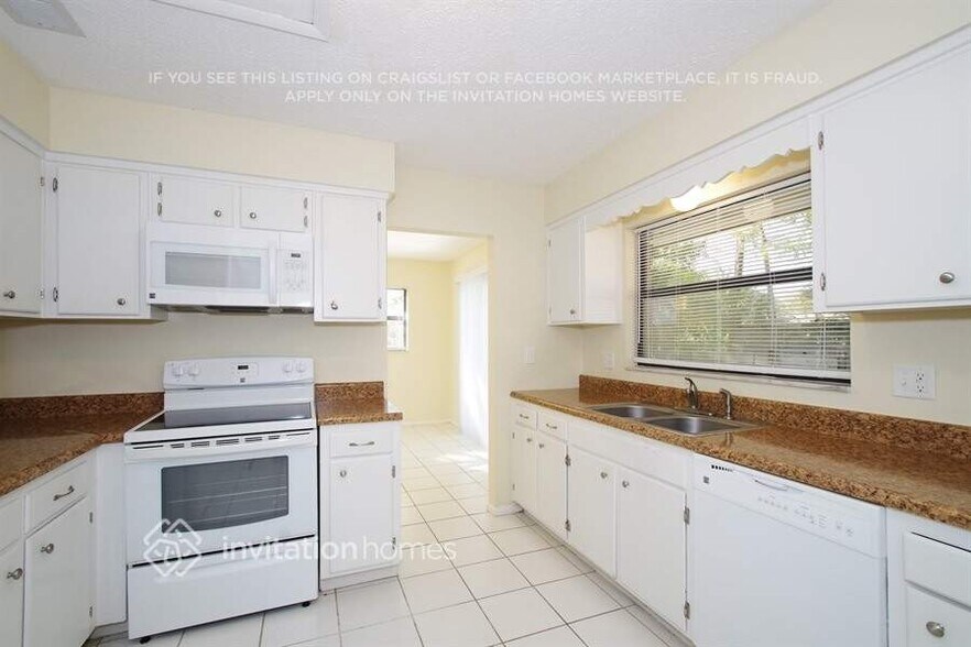 Building Photo - 2246 Sarazen Ct