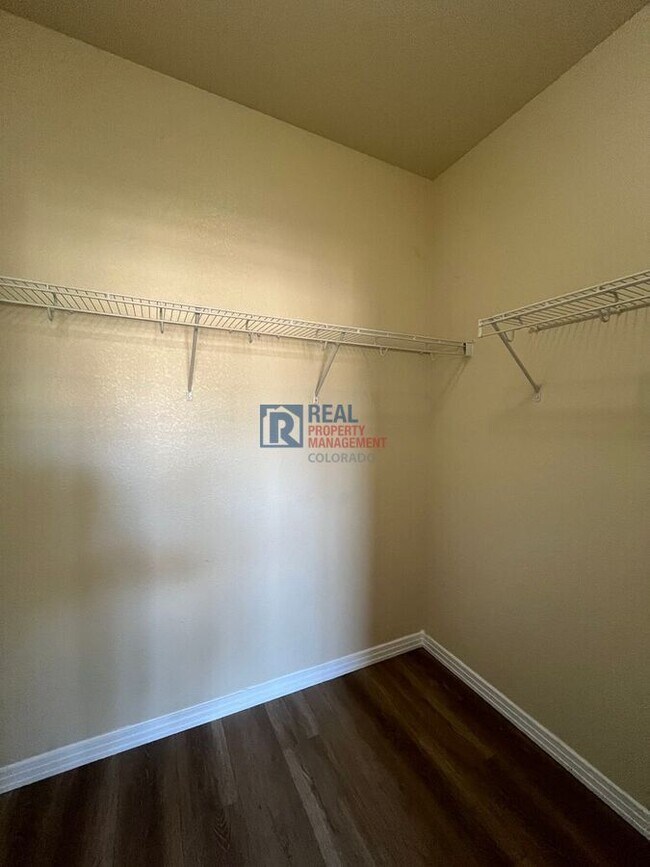 Building Photo - 9591 Pearl Cir